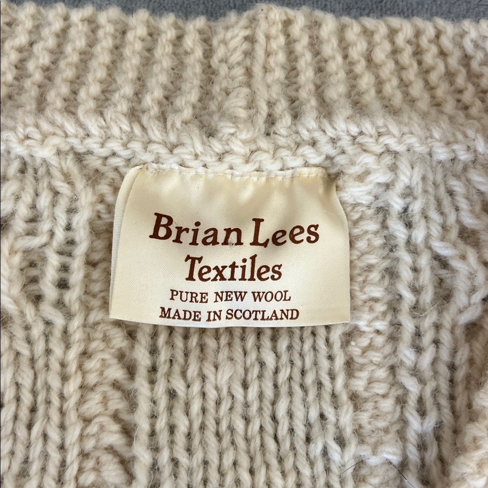 Brian Lees Textiles pure new wool made in Scotland cream cardigan sweater - Picture 5 of 7